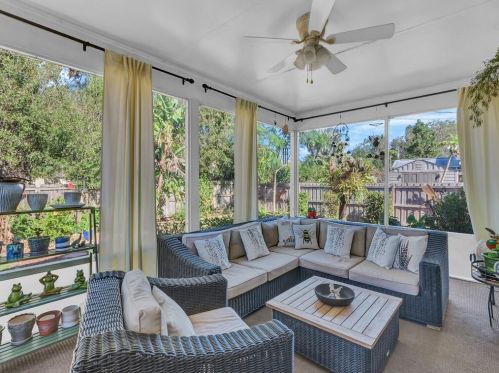 2321 Fern Cir, Fort Pierce, FL 34953-2951