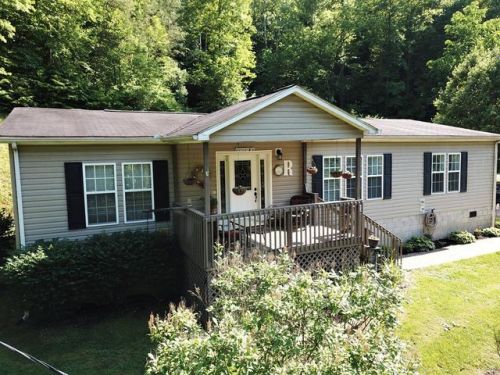 407 Blue River Br, Sloan KY  41653-8552 exterior