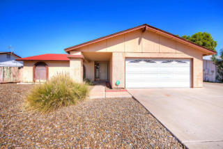 460 Manor St, Chandler, AZ 85225-7040