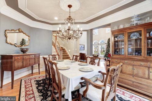 43331 Riverpoint Dr, Leesburg VA 20176-1296 exterior