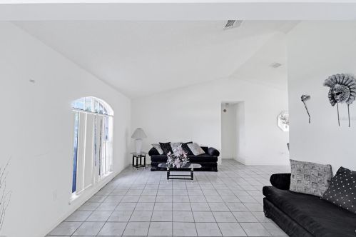 1825 Wood Violet Dr, Orlando, FL 32824-6411