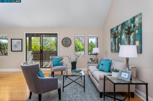 87 Mozden Ln, Concord, CA 94523-4903