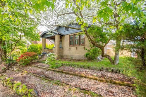 213 Wilson Ave, Ambridge, PA 15003-2163