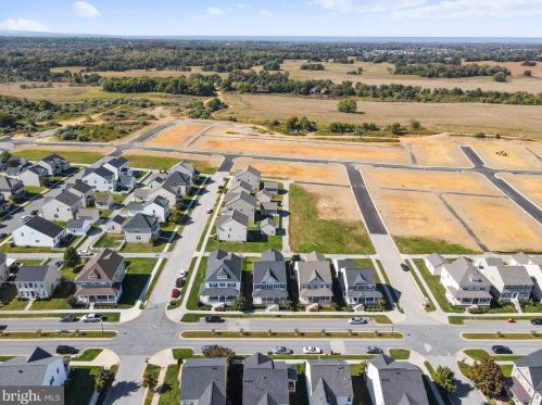 445 Lord Fairfax St, Charles Town WV  25414-2603 exterior