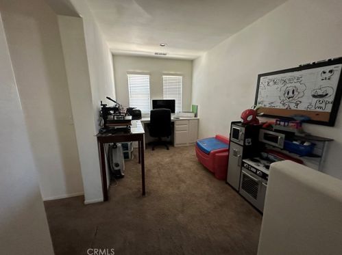 15156 Green Meadow Way, Victorville CA  92394-9521 exterior