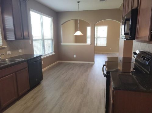 412 Zenith Rd, Georgetown TX  78626-8195 exterior