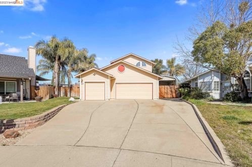 4840 Mallard Ct, Oakley, CA 94561-1931