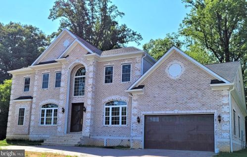 3104 Sleepy Hollow Rd, Falls Church, VA 22042-3127