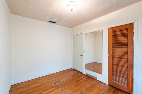 60 Olive Dr, Hialeah FL  33010-5212 exterior