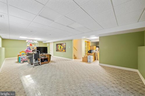 20 Birmingham Dr, Columbus NJ  08022-2342 exterior