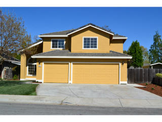 2011 Alissa Dr, Hollister, CA 95023-5644