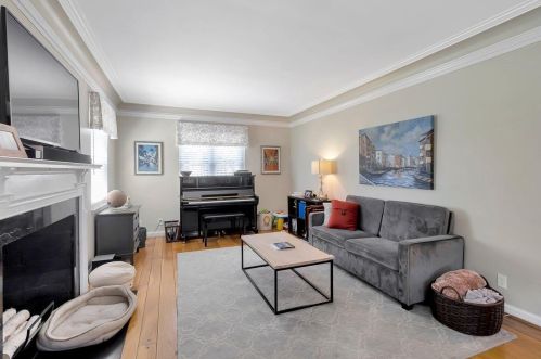 3935 Eileen Dr, Cincinnati OH 45209-2016 exterior