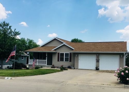 402 Lincoln St, Carnforth, IA 52347-9700