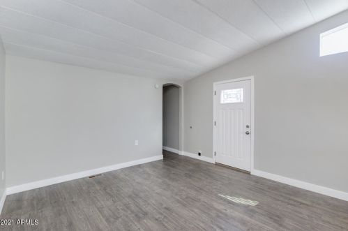 7902 Irwin Ave, Mesa, AZ 85209-4256