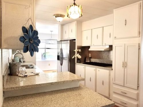 306 Picnic View Ln, Oceanside CA  92056-4809 exterior