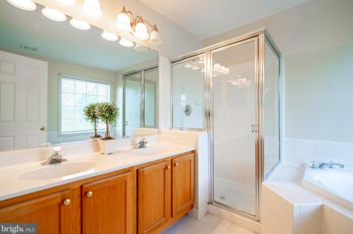 13578 Filly Ct, Gainesville VA  20155-2975 exterior