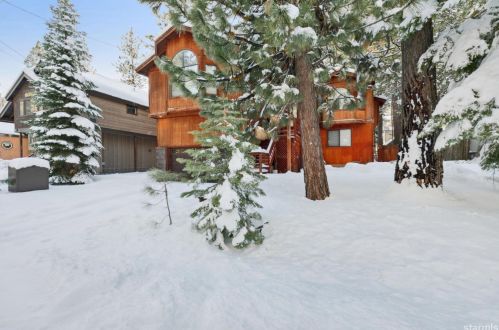 1912 Koyukon Dr, South Lake Tahoe, CA 96150-5837