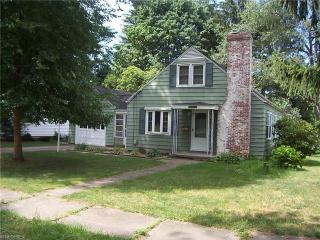 2014 Fisher Dr, Wooster, OH 44691-2122