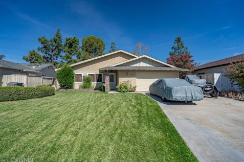 25077 Green Mill Ave, Santa Clarita, CA 91321-3453
