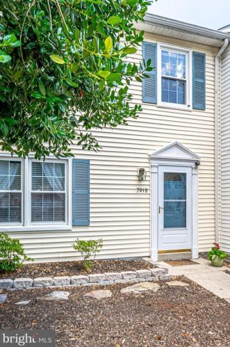 7918 Timarand Ct, Lorton, VA 22079-1910