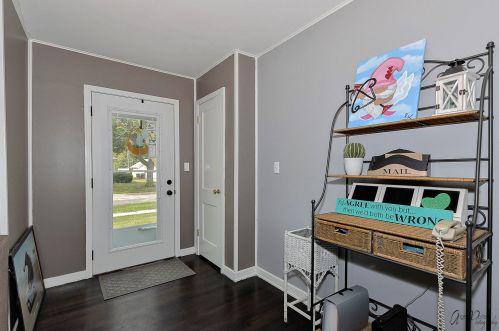 924 Grant St, Lake Geneva, WI 53147-1114