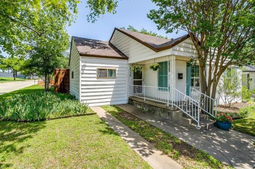 4336 Donnelly Ave, Fort Worth TX  76107-5404 exterior