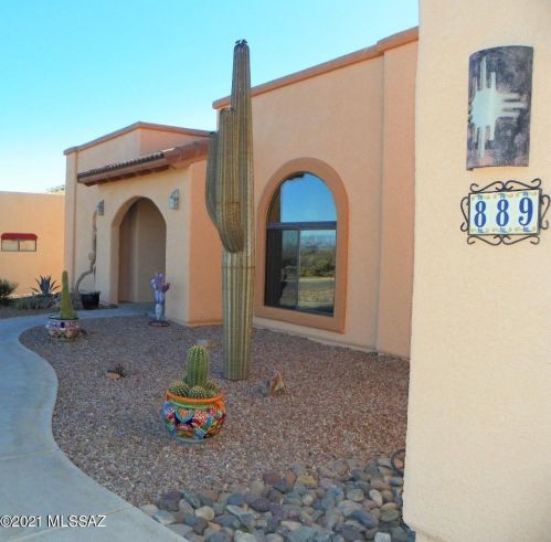 889 Camino Tierra Libre, Green Valley, AZ 85614-2860