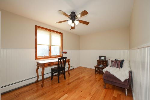 16 10th St, Kingston NH  03848-3717 exterior