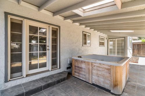 226 Oregon St, Ripon CA  95366-2145 exterior