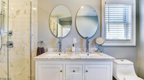 5 Fort Ave, Pelican Island NJ  08751-1512 exterior