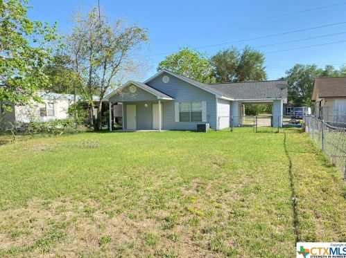 3306 Lone Tree Rd, Victoria, TX 77901-7694
