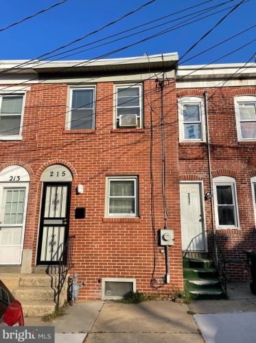 215 Delamore Pl, Wilmington, DE 19805-3520