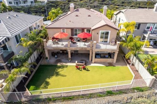 13 Via Niccolo Ct, Lake Elsinore CA  92532-0147 exterior