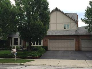 7655 Brandonway Dr, Dublin, OH 43017-9019