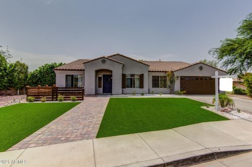 18197 Woodrow Ln, Sun City, AZ 85388-7630
