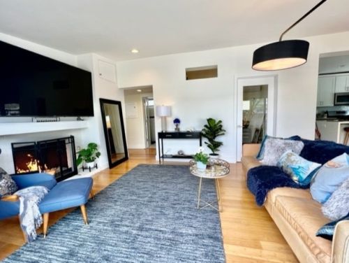 58 Saratoga, Newport Beach CA  92660-6148 exterior