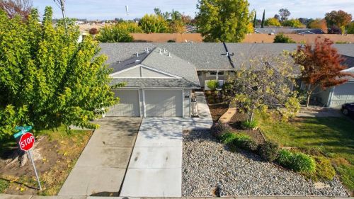 127 Sequoia Dr, Vacaville, CA 95687-3423