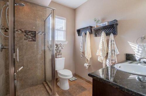 4025 Ashford Cir, Hollister CA  95023-8966 exterior