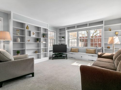 2928 Smt Ave, Milwaukee WI 53211-3440 exterior