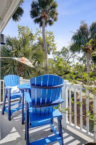 1 Back Ct, Isle Of Palms SC  29451-2827 exterior