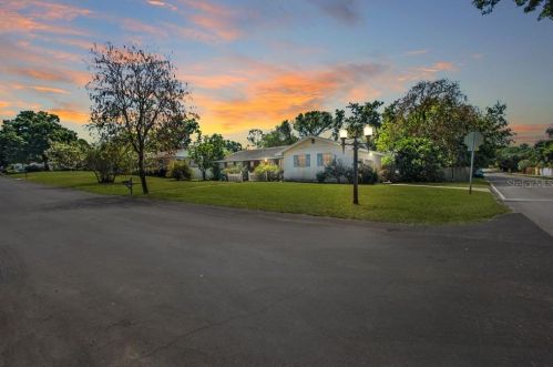 1205 Heidi Ln, Lakeland, FL 33813-2319