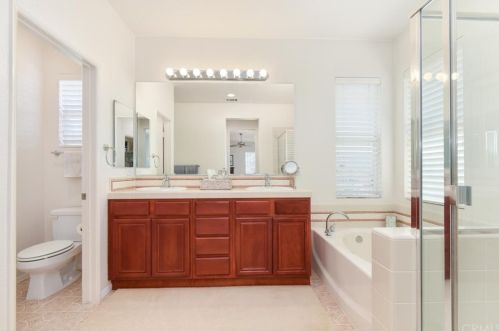 2056 242nd St, Lomita CA  90717-1116 exterior