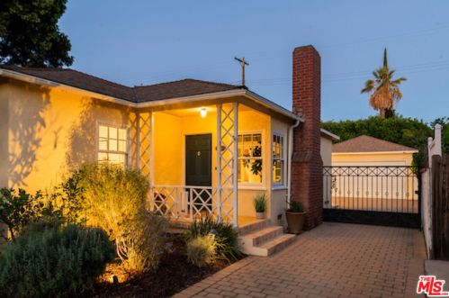 6726 Densmore Ave, Van Nuys, CA 91406-6028