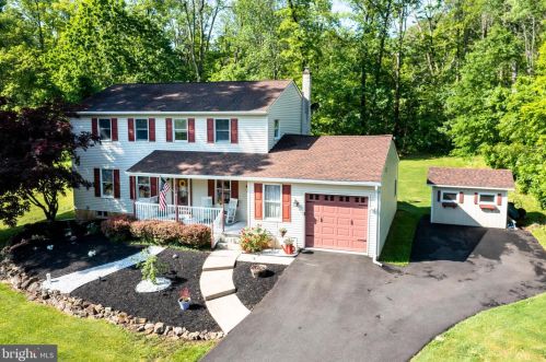 144 Boxwood Ct, Pottstown, PA 19464-1500