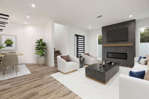 15339 Avis Ave, Lawndale, CA 90260-2207