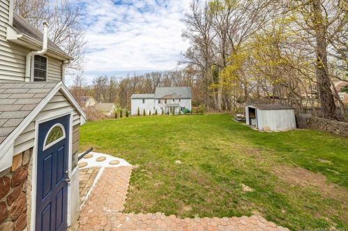 24 Muir Ave, Bristol CT  06010-7214 exterior