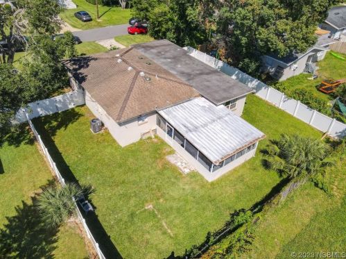 719 Flamingo Dr, Daytona Beach FL  32117-3331 exterior