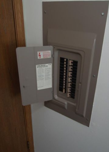 4559 Greenridge Cir, Milwaukee WI 53220-3376 exterior