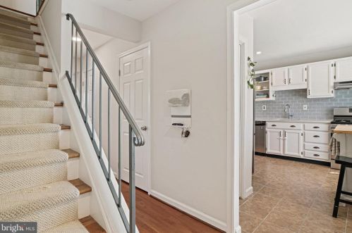 2770 Hyson Ln, Falls Church VA  22043-3522 exterior