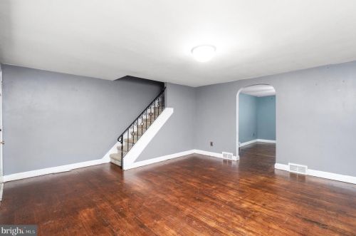 319 Jencohallo Ave, Trenton NJ  08619-3542 exterior